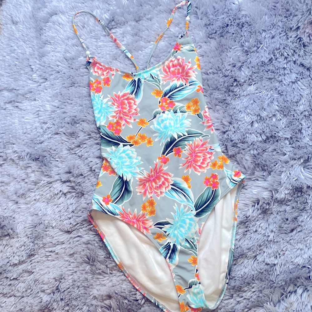 No Boundaries Gray Pink Blue Tropical Print One-Piece Swimsuit Size Medium